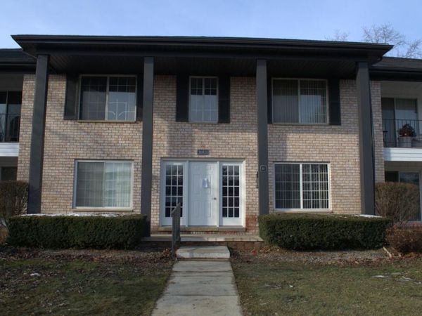 30831 Hunters, Unit 23, Farmington Hills, MI 48334