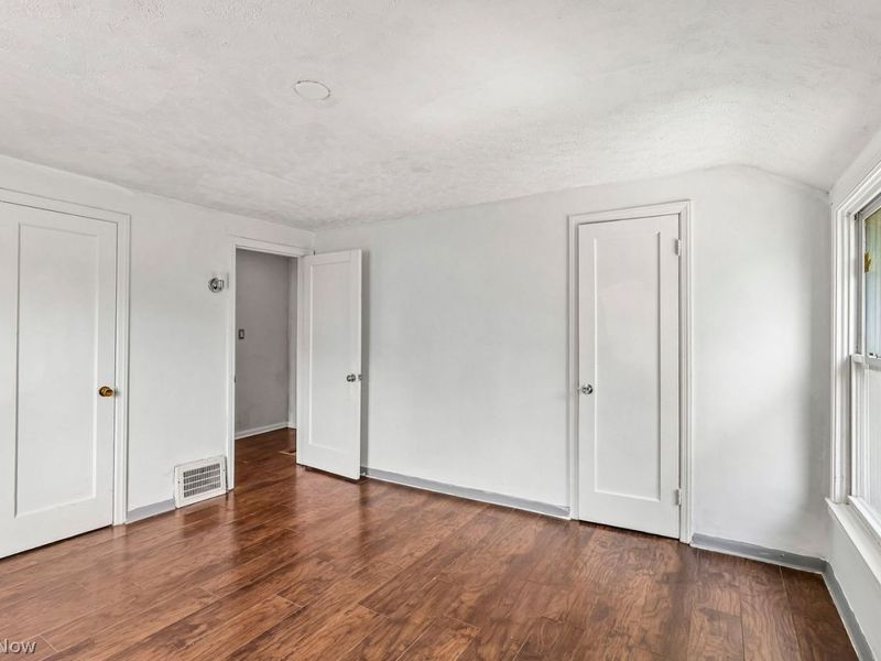 14337 Tuckahoe Avenue, Cleveland, OH 44111 Photo 17