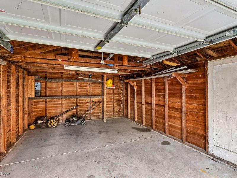 14337 Tuckahoe Avenue, Cleveland, OH 44111 Photo 27