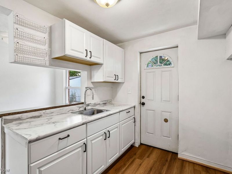 14337 Tuckahoe Avenue, Cleveland, OH 44111 Photo 7