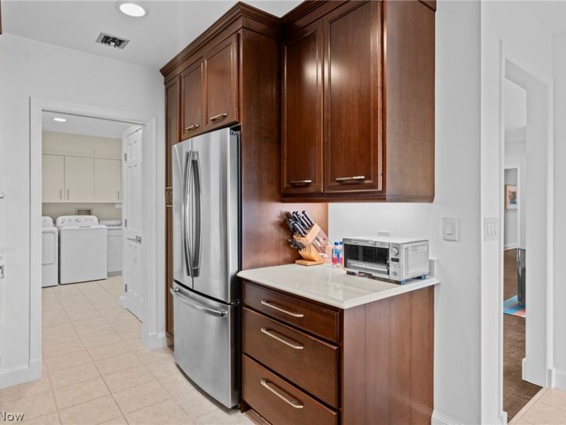 5150 Three Village Drive, Unit PHAB, Lyndhurst, OH 44124 Photo 12