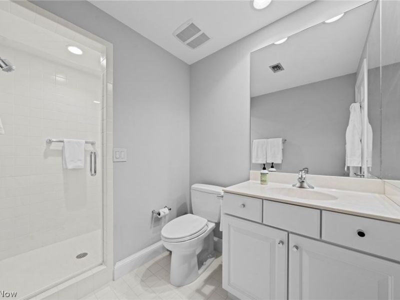 5150 Three Village Drive, Unit PHAB, Lyndhurst, OH 44124 Photo 30