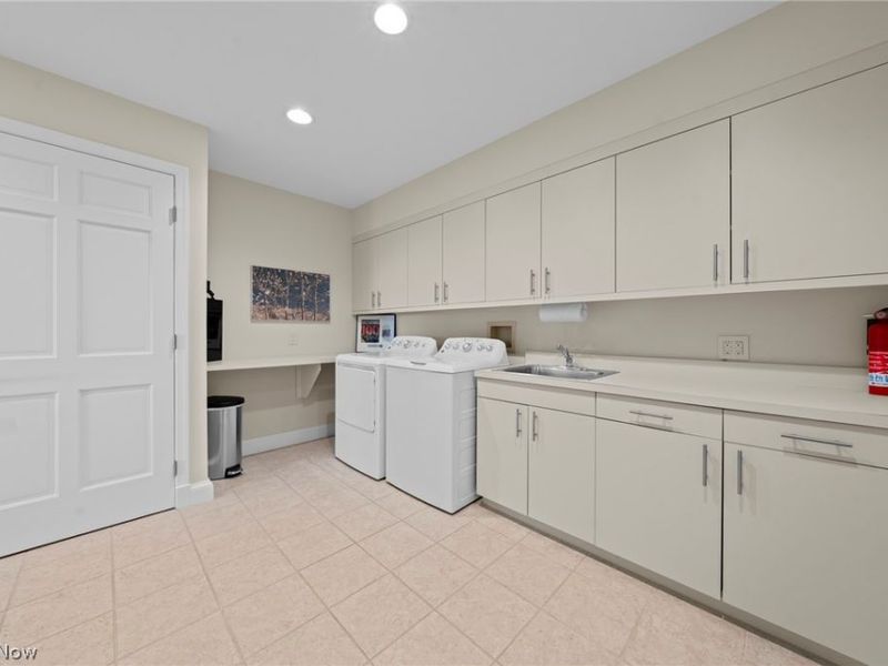 5150 Three Village Drive, Unit PHAB, Lyndhurst, OH 44124 Photo 31