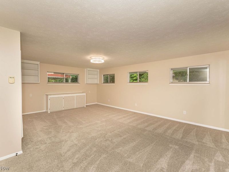 492 Jeannette Drive, Richmond Heights, OH 44143 Photo 19