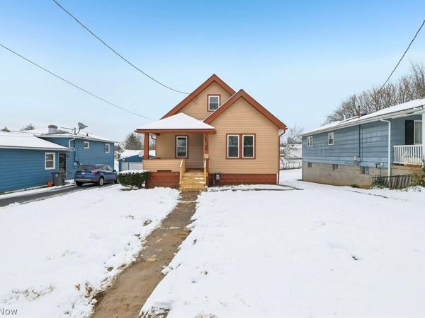 863 Pasadena Avenue , Youngstown, OH 44502