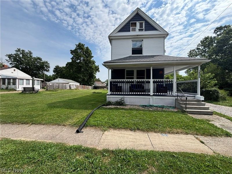 1826 West Avenue, Elyria, OH 44035 Photo 1