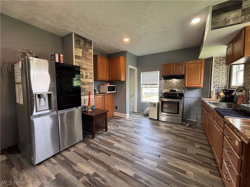 1826 West Avenue, Elyria, OH 44035 Photo 5