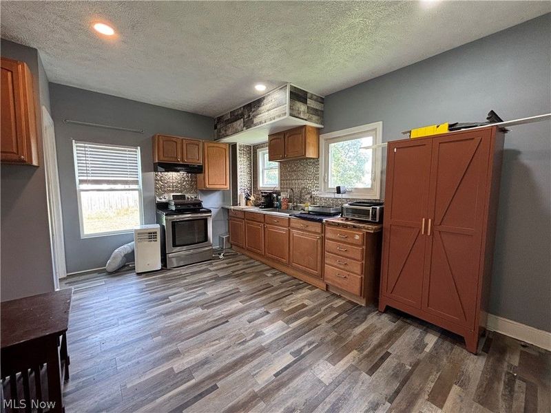 1826 West Avenue, Elyria, OH 44035 Photo 6
