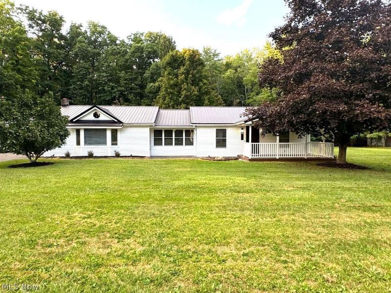 17626 Lakewood Avenue, Lake Milton, OH 44429 Photo 1