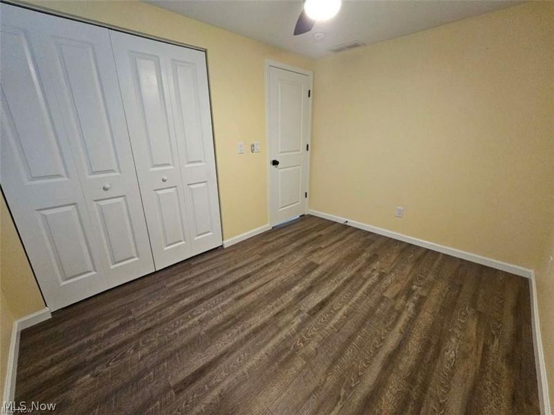 17626 Lakewood Avenue, Lake Milton, OH 44429 Photo 10
