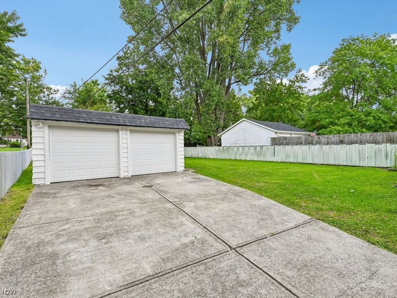 6751 Parma Park Boulevard, Parma Heights, OH 44130 Photo 30