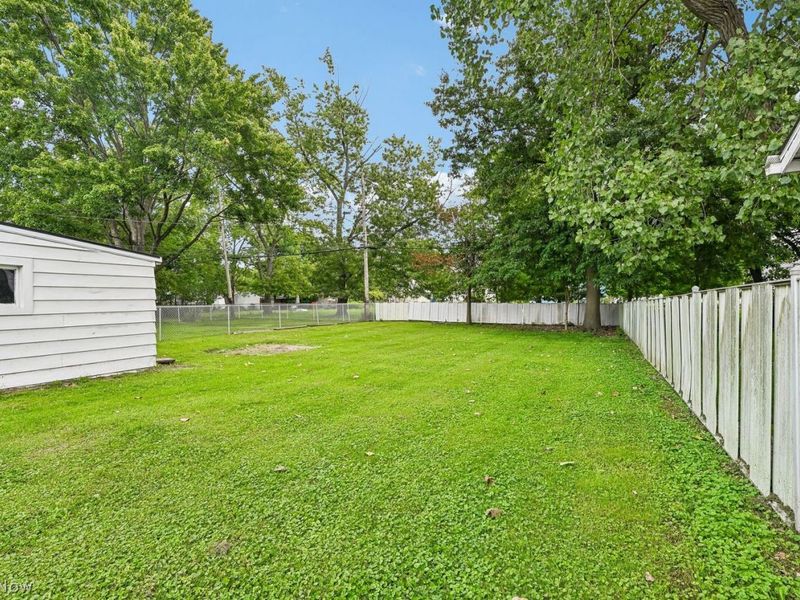 6751 Parma Park Boulevard, Parma Heights, OH 44130 Photo 32