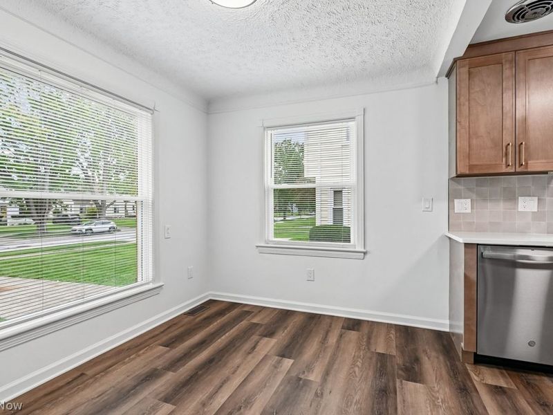 6751 Parma Park Boulevard, Parma Heights, OH 44130 Photo 7