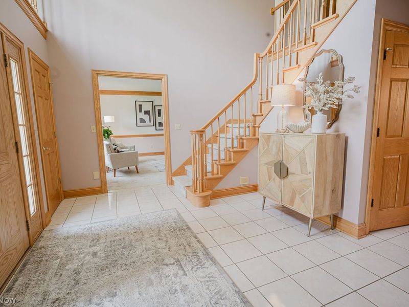 111 Kings Lane, Canfield, OH 44406 Photo 11
