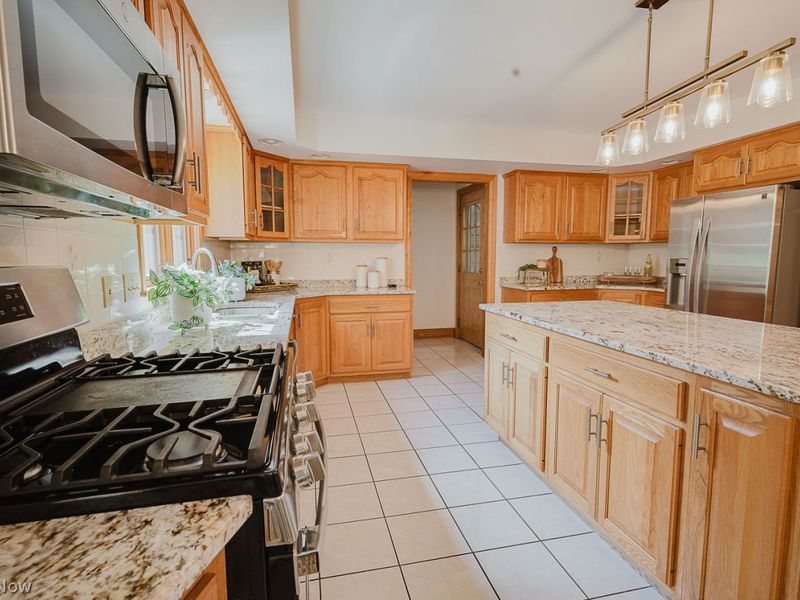 111 Kings Lane, Canfield, OH 44406 Photo 16