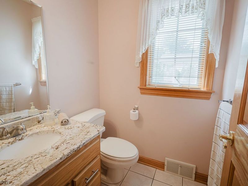 111 Kings Lane, Canfield, OH 44406 Photo 24