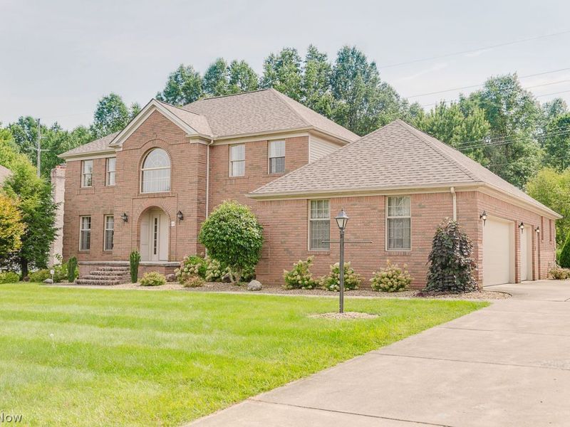111 Kings Lane, Canfield, OH 44406 Photo 5