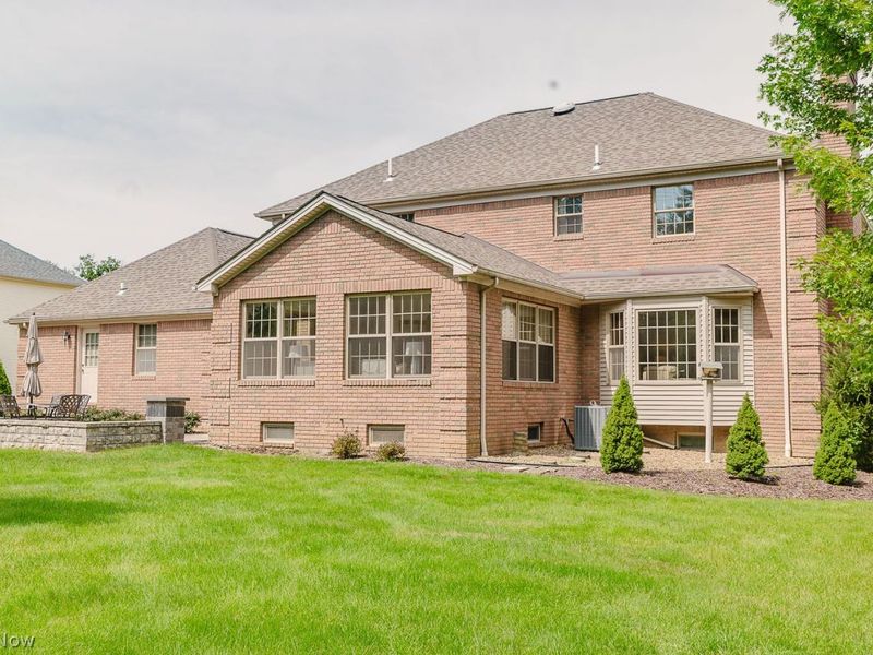 111 Kings Lane, Canfield, OH 44406 Photo 7