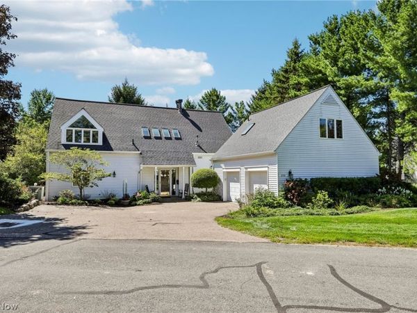 253 Tinkers Trail , Aurora, OH 44202