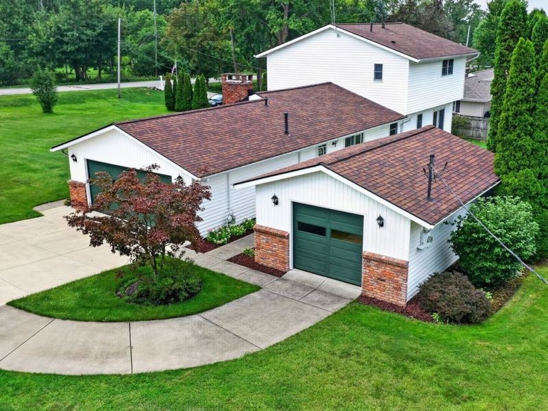10548 Briar Hill Drive, Kirtland, OH 44094 Photo 1