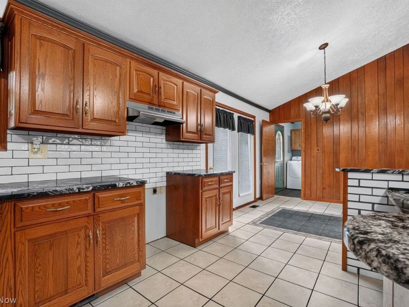 10548 Briar Hill Drive, Kirtland, OH 44094 Photo 22