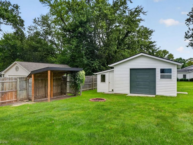 10548 Briar Hill Drive, Kirtland, OH 44094 Photo 46