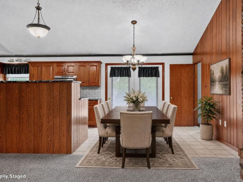 10548 Briar Hill Drive, Kirtland, OH 44094 Photo 7