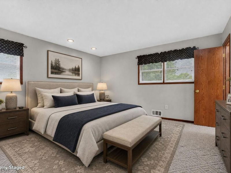 10548 Briar Hill Drive, Kirtland, OH 44094 Photo 8