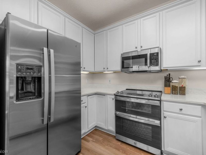 2232 Langford Lane, Avon, OH 44011 Photo 16