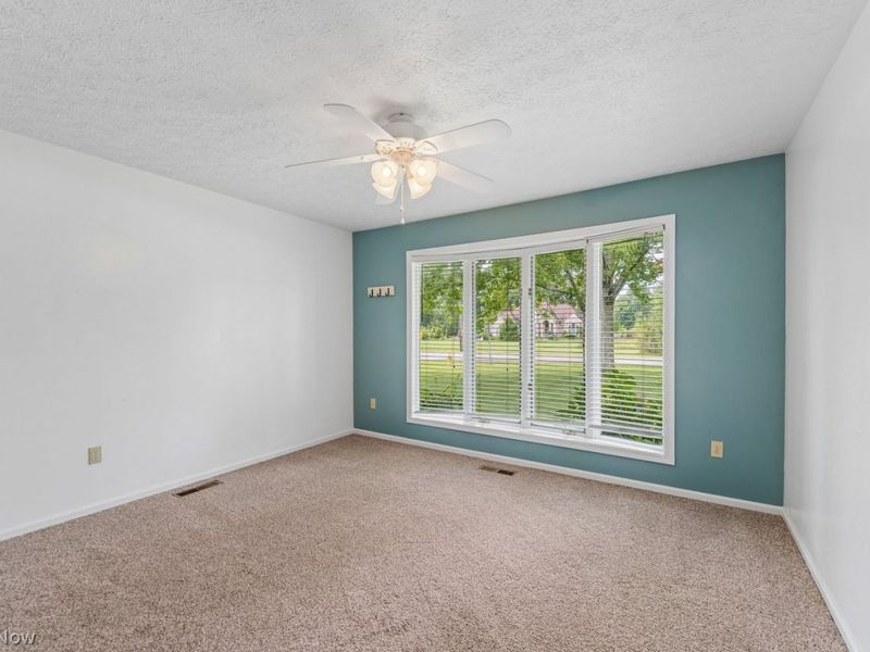 7199 Murray Ridge Road, Elyria, OH 44035 Photo 10