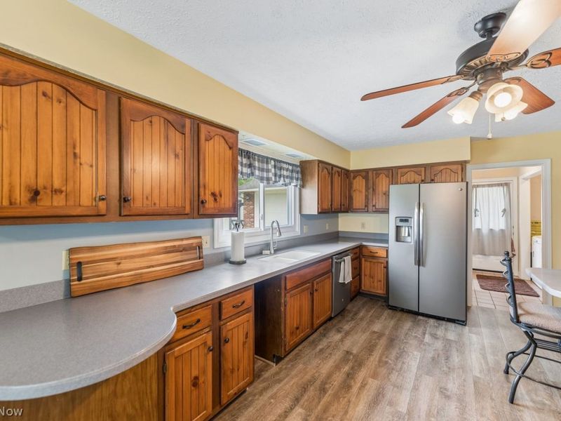 7199 Murray Ridge Road, Elyria, OH 44035 Photo 7