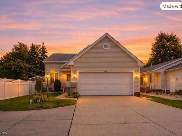 6651 W 130th Street , Parma Heights, OH 44130