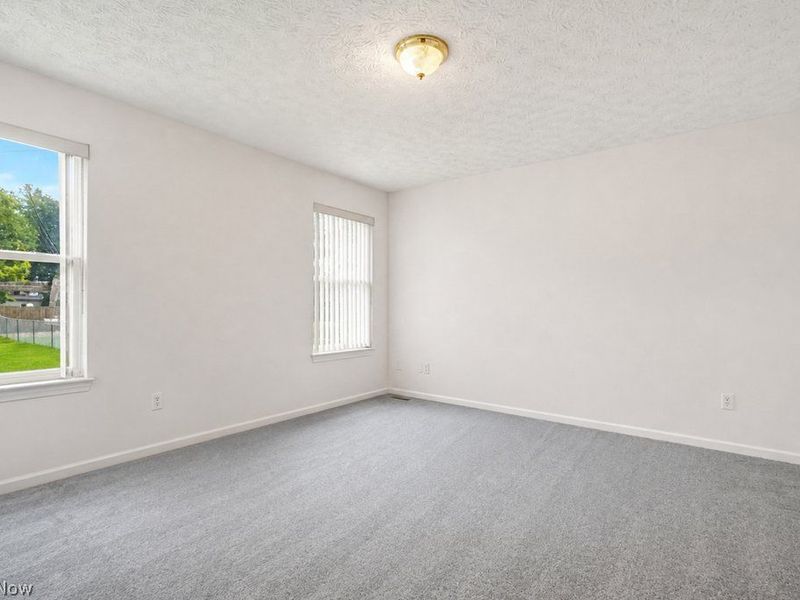 6651 W 130th Street, Parma Heights, OH 44130 Photo 11