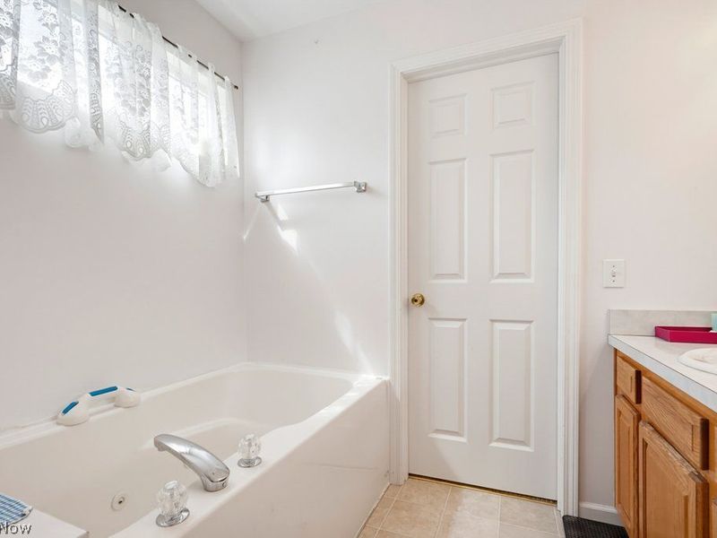6651 W 130th Street, Parma Heights, OH 44130 Photo 13