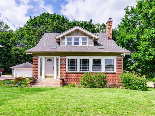 260 S Cleveland Avenue , Mogadore, OH 44260