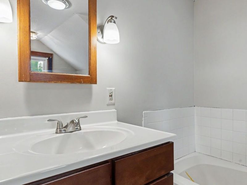 260 S Cleveland Avenue , Mogadore, OH 44260 Photo 18