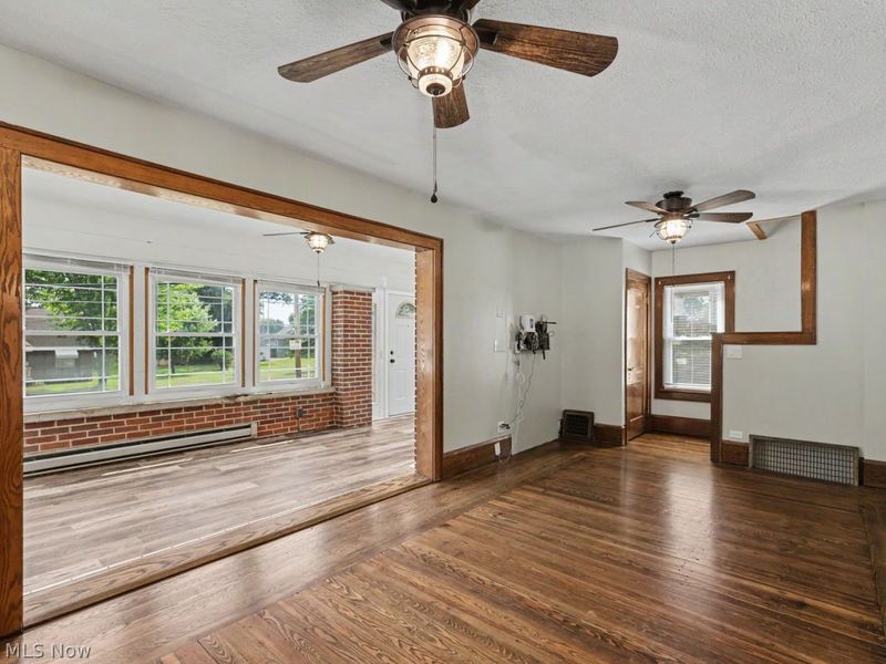 260 S Cleveland Avenue , Mogadore, OH 44260 Photo 4