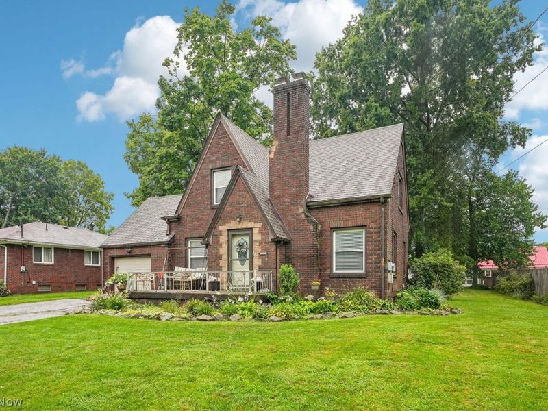 696 12th Street, Campbell, OH 44405 Photo 3