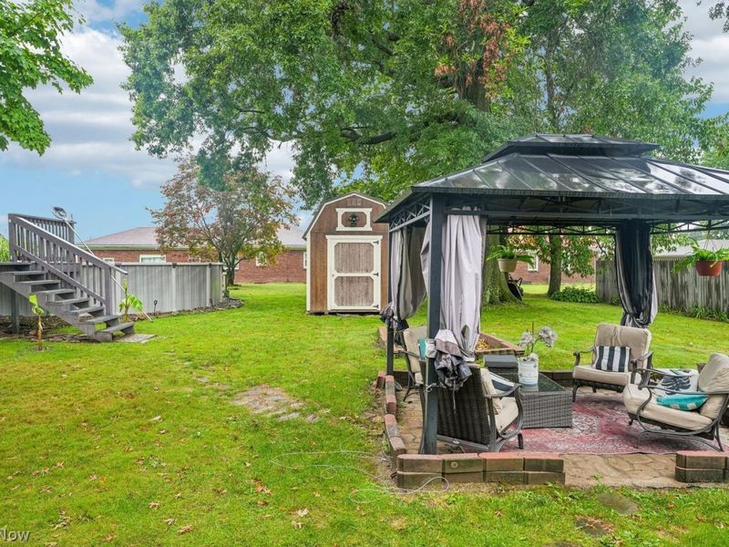 696 12th Street, Campbell, OH 44405 Photo 4