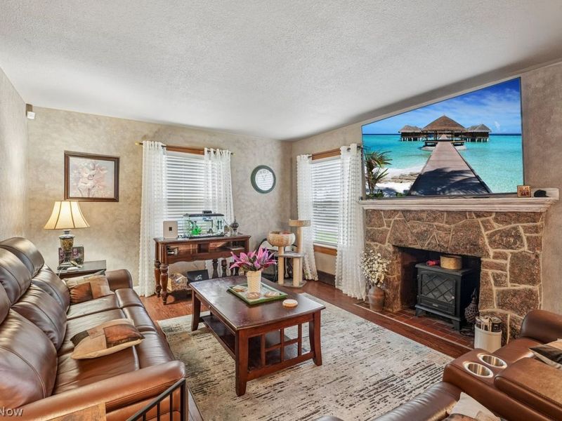 696 12th Street, Campbell, OH 44405 Photo 8