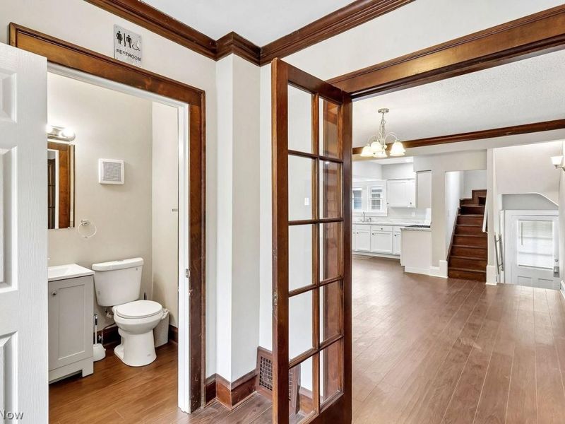 2030 E 228th Street, Euclid, OH 44117 Photo 10