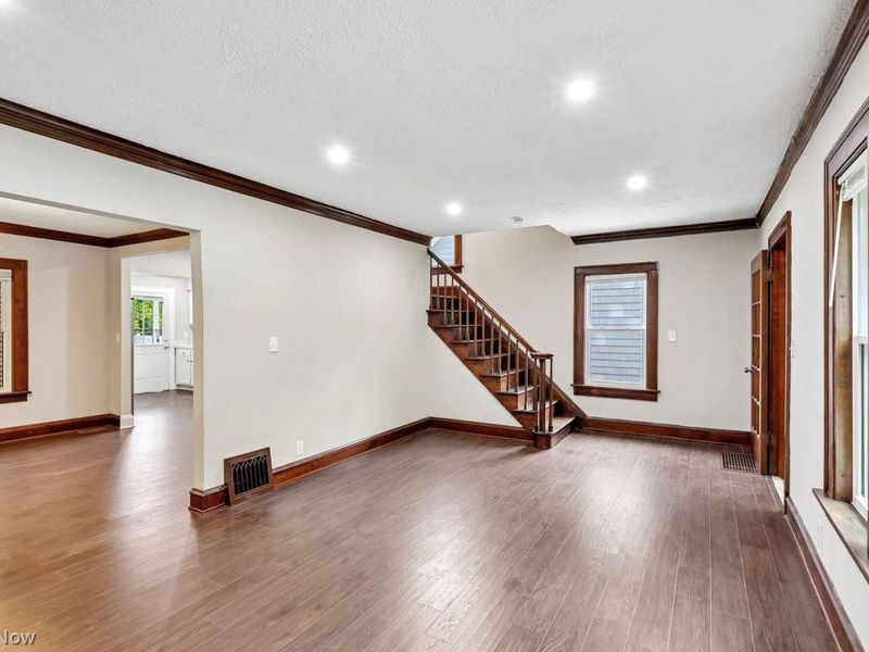 2030 E 228th Street, Euclid, OH 44117 Photo 12