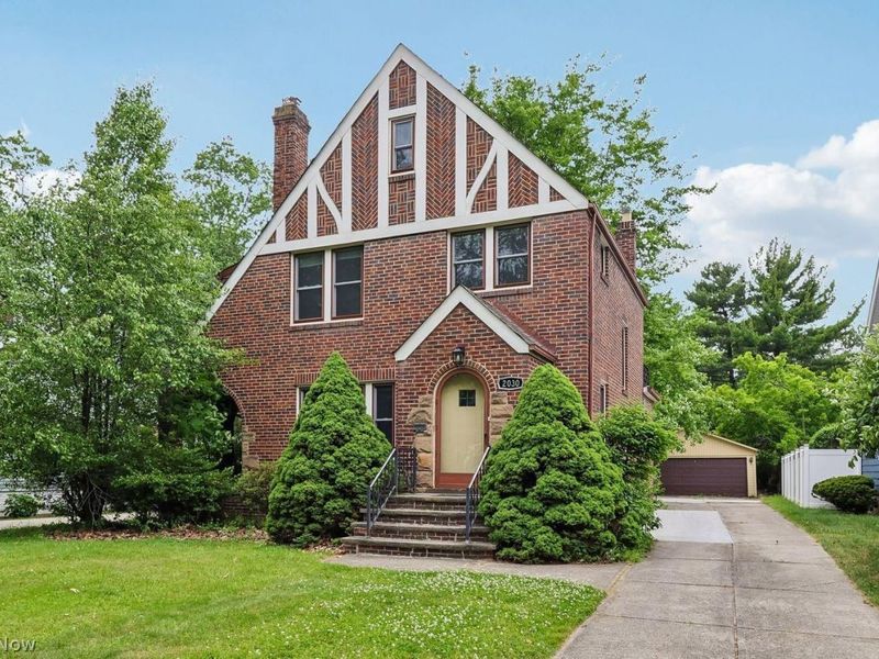 2030 E 228th Street, Euclid, OH 44117 Photo 2