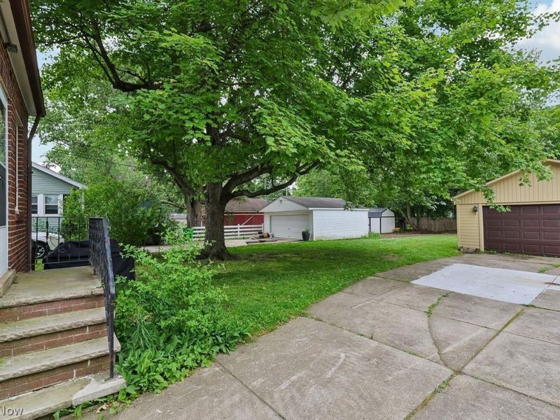 2030 E 228th Street, Euclid, OH 44117 Photo 45