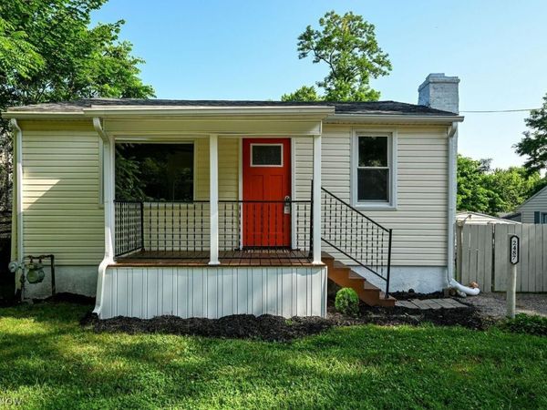 2487 Delaware Avenue , Akron, OH 44312