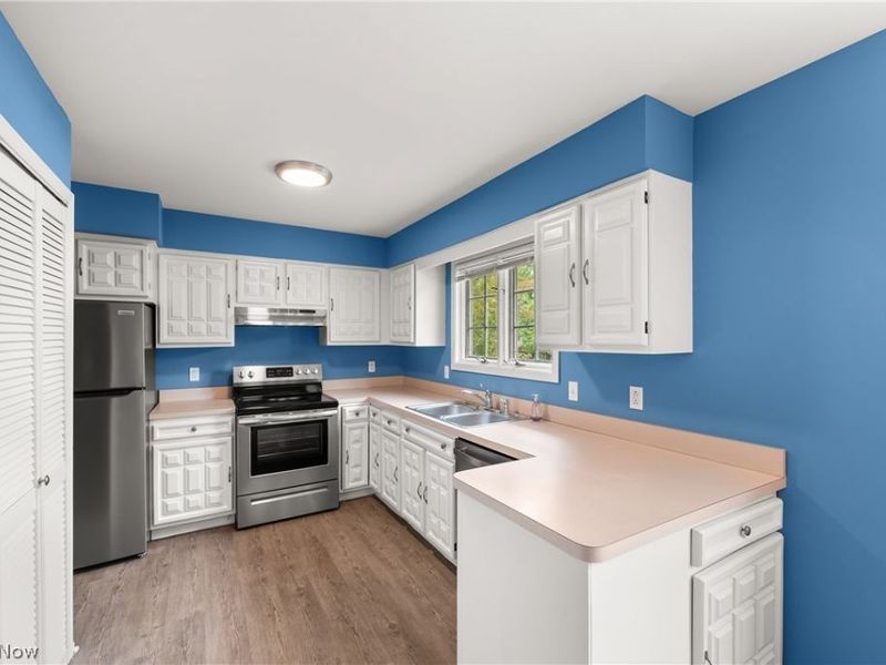 8733 Fox Rest Drive, Brecksville, OH 44141 Photo 6
