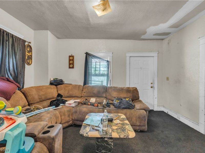 9607 Sophia Avenue, Cleveland, OH 44104 Photo 24