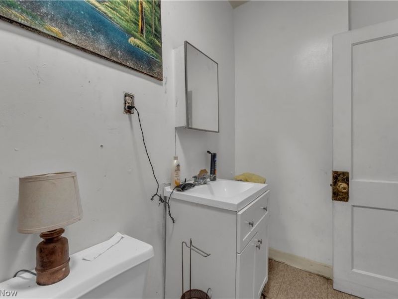 9607 Sophia Avenue, Cleveland, OH 44104 Photo 28