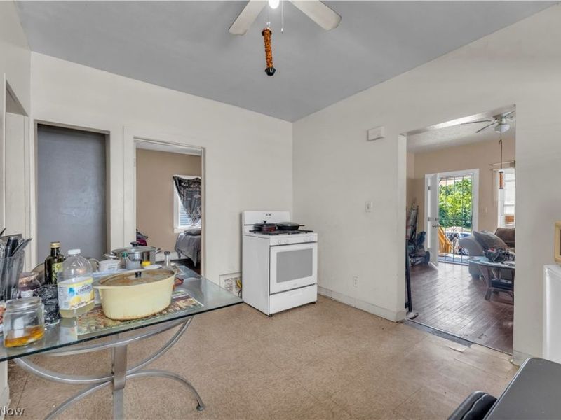 9607 Sophia Avenue, Cleveland, OH 44104 Photo 34
