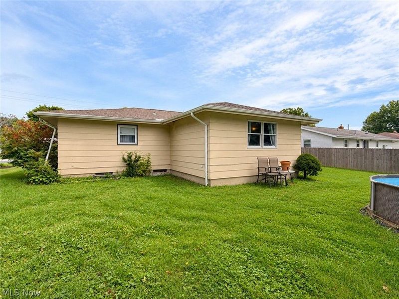 2064 Innwood Drive, Austintown, OH 44515 Photo 21